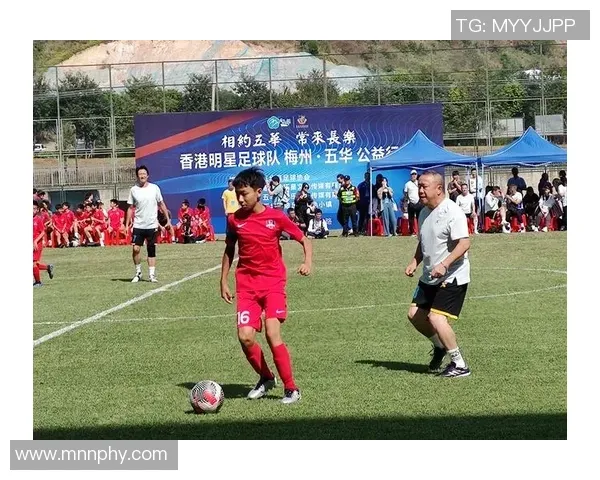 外网热议老《战神》经典游戏场面 玩家笑称＂启蒙导师＂